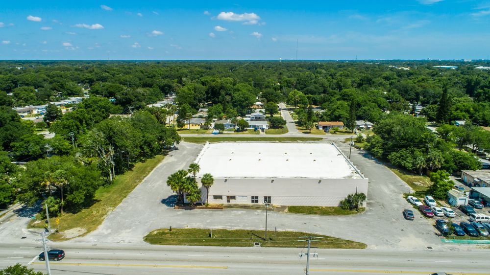 Freestanding Building on Lit Corner: 660 Mason Avenue, Daytona Beach, FL 32117
